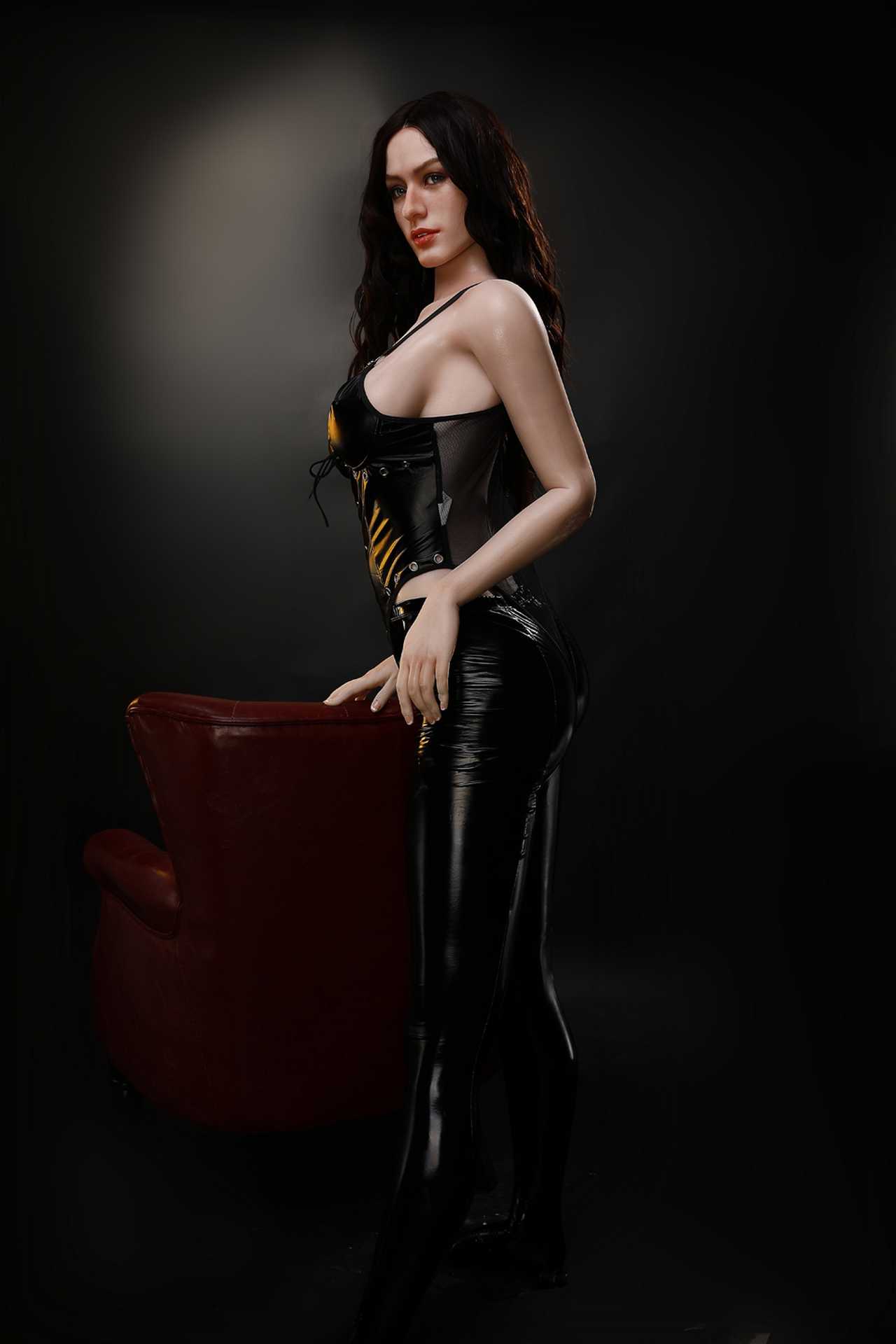 Louna: Alluring F-Cup Breasted Starpery Love Doll Any Love Doll Starpery